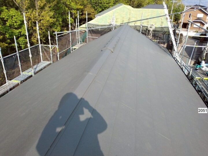 【愛知県瀬戸市】屋根カバー 雪止め取付け工事 〇