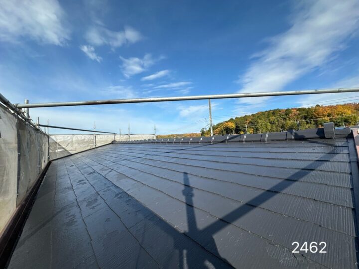 愛知　瀬戸　屋根塗装工事　付帯部塗装工事　♪