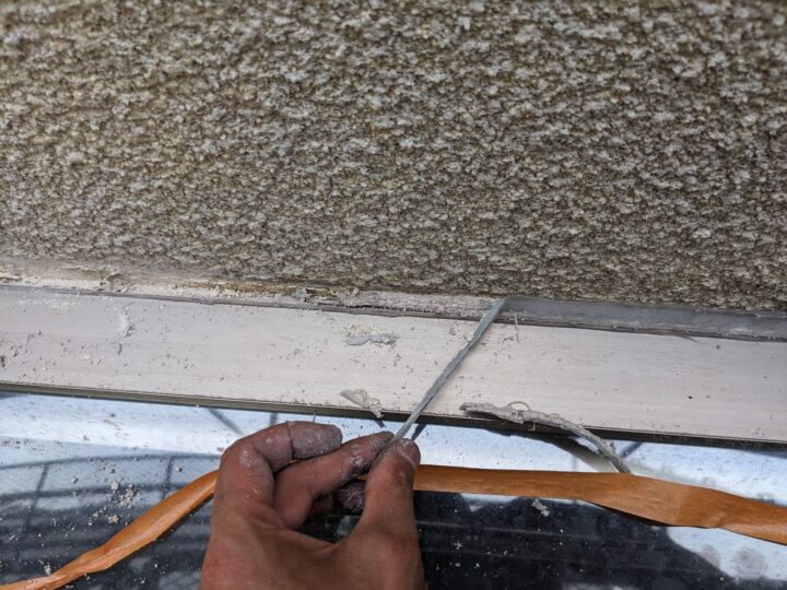 撤去/古いシーリングを撤去しました。