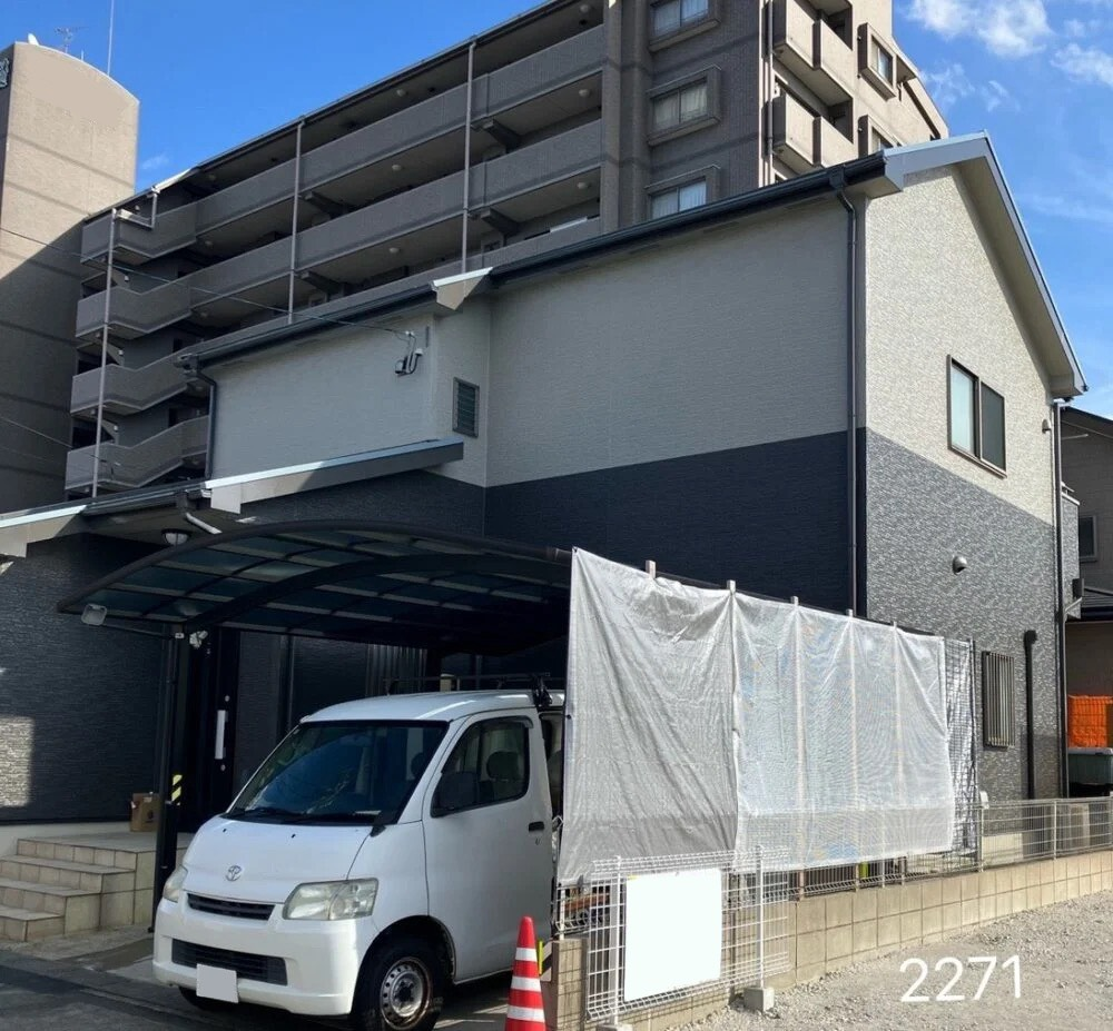 外壁塗装ホワイト×グレー